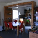 Nábytek a obložení jídelny a obývacího pokoje